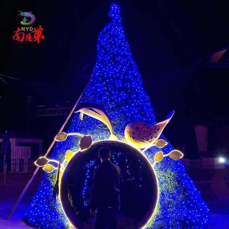 20 ft Outdoor Artificial Christmas Tree